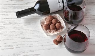 Рецепта на деня: Горещ шоколад с червено вино