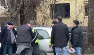 Агресия в София: Шофьор нападна екип на ЦГМ заради сложена скоба, задържаха го