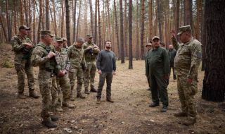 Всеки трети украинец смята, че има конфликт между Зеленски и армията