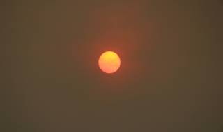 Все още топло