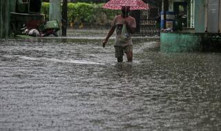 Истински воден апокалипсис попиля Мумбай