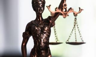 Шефът на столичната здравноосигурителна каса е обвинен