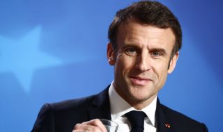 Откриха човешки пръст в писмо до Макрон