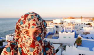 Закръглена туристка в Мароко разказва: От сексуални нападения до нежелан физически контакт и насилие