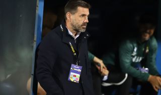 Ботев Пловдив уволни старши-треньора си?