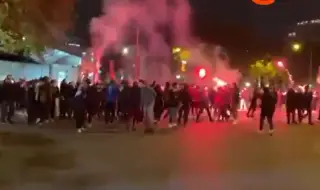 Париж във вихъра на емоциите: Арести и напрежение след класирането на ПСЖ за финала в Шампионската лига