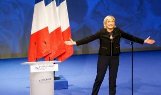 Льо Пен обяви война на европейския флаг