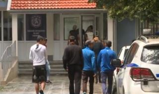 Цигани окупираха полицейското управление в Самоков