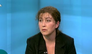 Нушева: Не машините, а членовете на СИК грешат