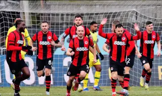 Локо София записа първа победа за годината срещу 10 от Добруджа