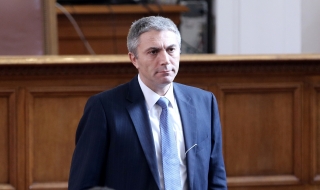 Радев показа, че познава проблемите на страната