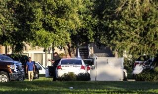 Мъж откри стрелба и взе деца за заложници в Орландо