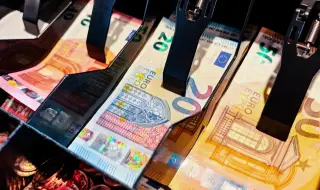 Служителка задигна над 5000 евро от пощата в Годеч