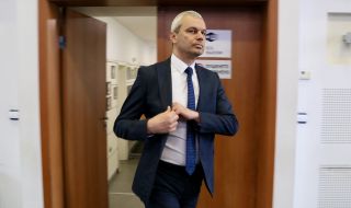 Костадин Костадинов пожела референдум за еврото с местните избори наесен