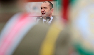 Радев ще направи първото си работно посещение в Брюксел