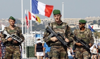 Франция продължава да е под терористична заплаха