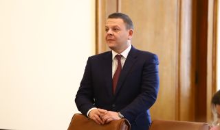Христо Алексиев допусна забраната за износ на дизел, произведен от "Лукойл"