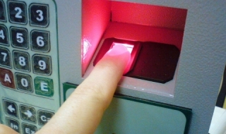 От утре: Пръстов отпечатък за вход в пет болници