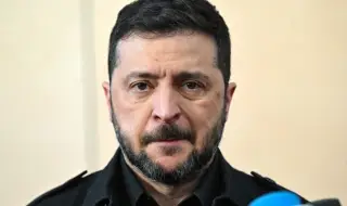 The Economist: Корупционният скандал в Украйна срина рейтинга на Зеленски