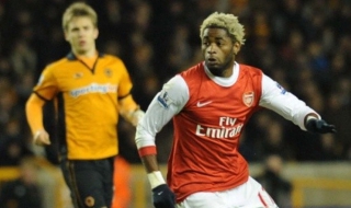 Венгер: Сонг няма да ходи никъде