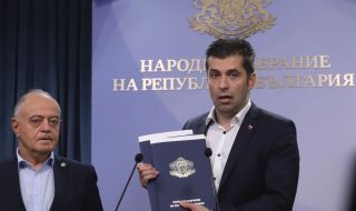 Кирил Петков: Вотът на недоверие няма да мине, математиката е ясна