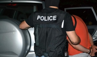 Задържаха двама автокрадци, разбили джип в „Люлин“