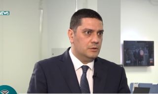 Гаджев: Няма как армия, извършваща зверствата, да има паметник в центъра на София