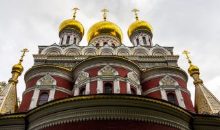 Митрополит Киприан отслужи молебен в храм-паметник „Рождество Христово“