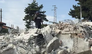 Събарят 20 незаконни постройки в квартал в Стара Загора