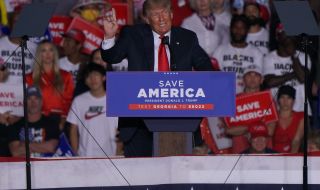 Тръмп не се отказа: Само болест може да ме спре от участие на изборите през 2024 г.