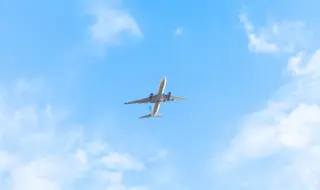 Американски военен самолет застраши пътнически полет над Карибите