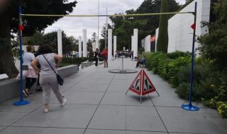 Поредното незачитане на България!: Рекордната летва на Стефка Костадинова е премахната от входа на Олимпийския музей в Лозана