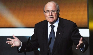 Шефът на ФИФА се подигра с Кристиано Роналдо