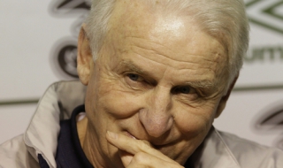 Трапатони с ново предложение от Ейре