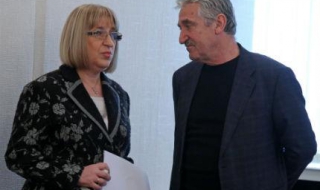 Ваучерите за гласуване срещу "вафлите" от сивата икономика