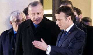 Франция заби нож в гърба на Турция