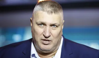Президентът на Българската федерация по волейбол Любомир Ганев празнува 61-и рожден ден