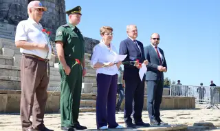 Елеонора Митрофанова почете боевете на Шипка