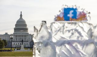 Русия удари Facebook