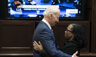 Сенатът подкрепи Кетанджи Браун Джаксън за върховен съдия
