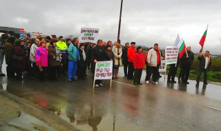Жители на Сопот се готвят да блокират подбалканския път