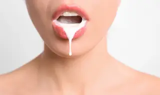 "Посветени" дадоха съвети на жена, повръщаща при орален секс