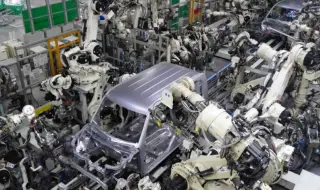 Toyota спира заводите на Daihatsu