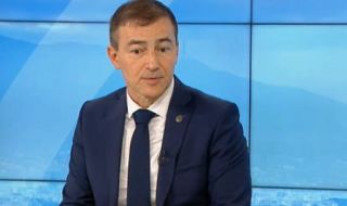 Андрей Ковачев: Недопускането ни в РСМ показва, че са верни твърденията за черни списъци с европейски граждани 
