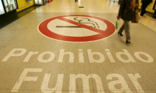 Каталуния ще забрани пушенето на тераси