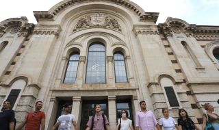 Затварят "Халите" за неопределено време 