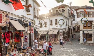 5 странни неписани правила за живот в Албания