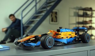 LEGO конструктор за възрастни на болид от Ф1 (ВИДЕО)