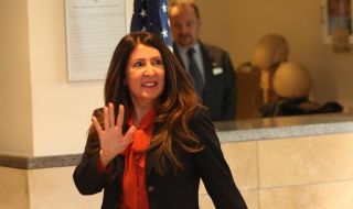 Херо Мустафа поздрави Рашидов за скандалния закон за киното