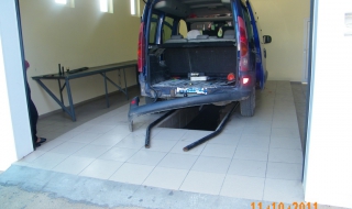 Уникален тайник за цигари в задна броня